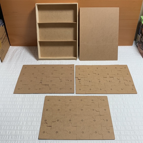 Wood Animal Puzzle Set in Wooden Storage Box - Picture 5 of 11